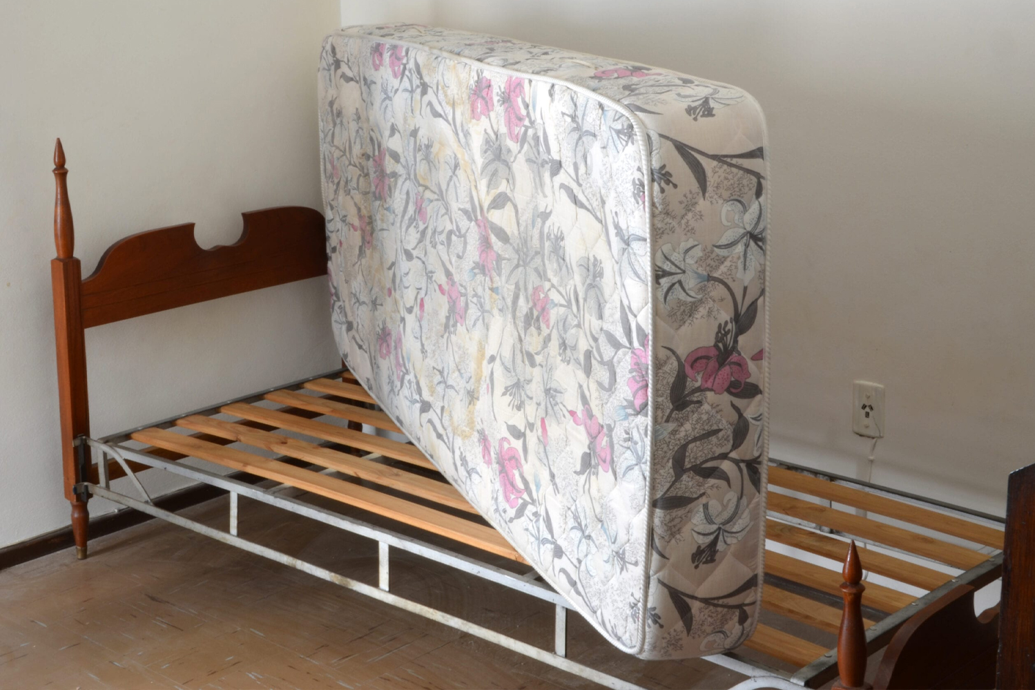 Mattress Removal | Saul Hauls Junk Junk Removal